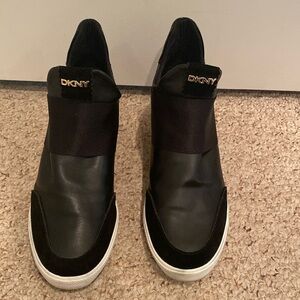 DKNY Womens Tennis Shoes